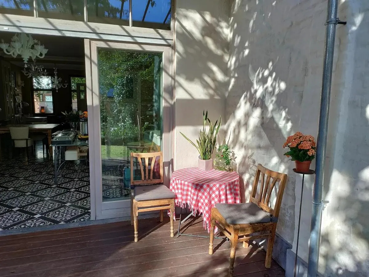 Bed & Breakfast Exterlaer Antwerpia 4*,
